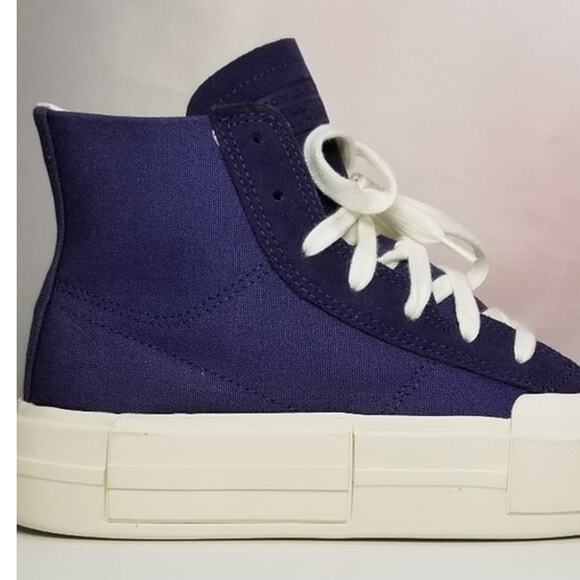 Converse CTAS Cruise Hi Tops Brand New Women's 8.5  A05468C NWT - Picture 4 of 8